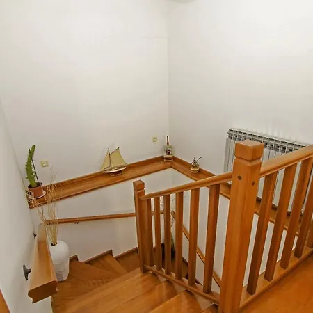 Alena In Debeljuhi Feriehus Žminj