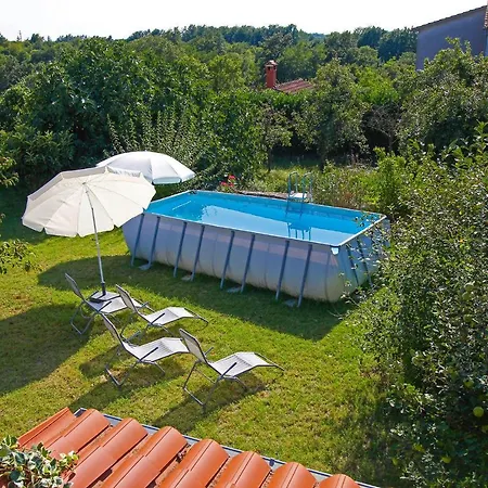 Alena In Debeljuhi Holiday home Zminj